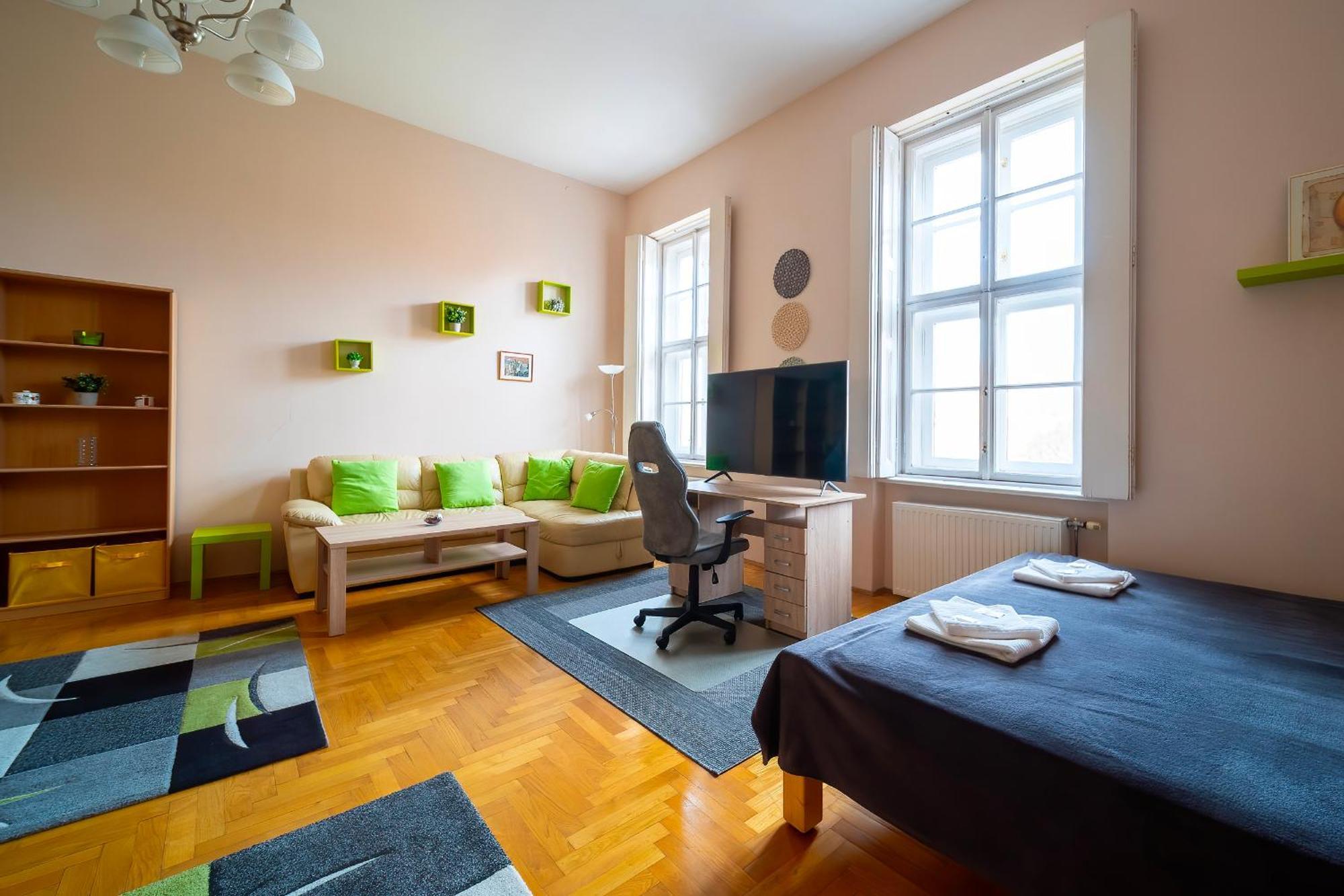 Tomka Apartman Segedyn Zewnętrze zdjęcie