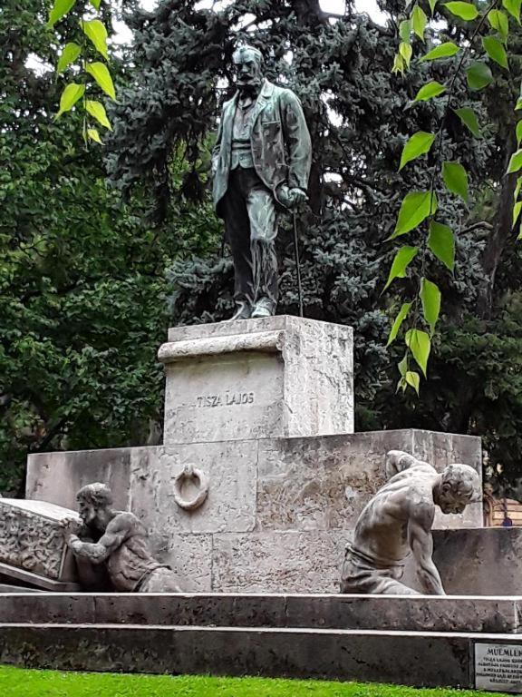 Tomka Apartman Segedyn Zewnętrze zdjęcie